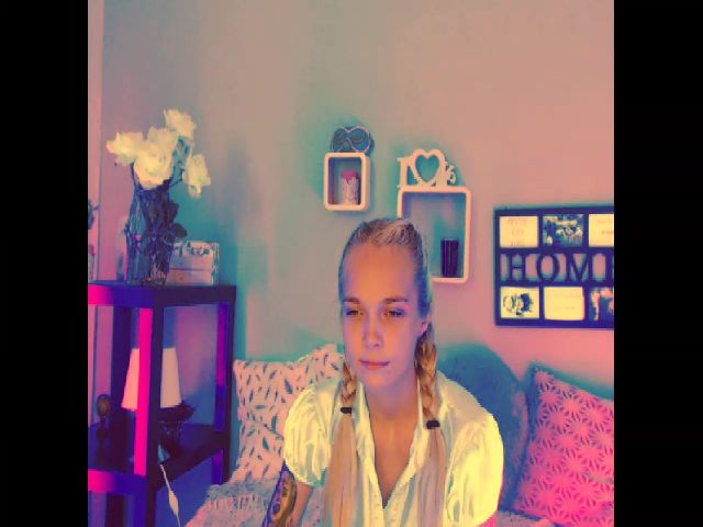 Live sex webcam photo for HappyAnna #268890003