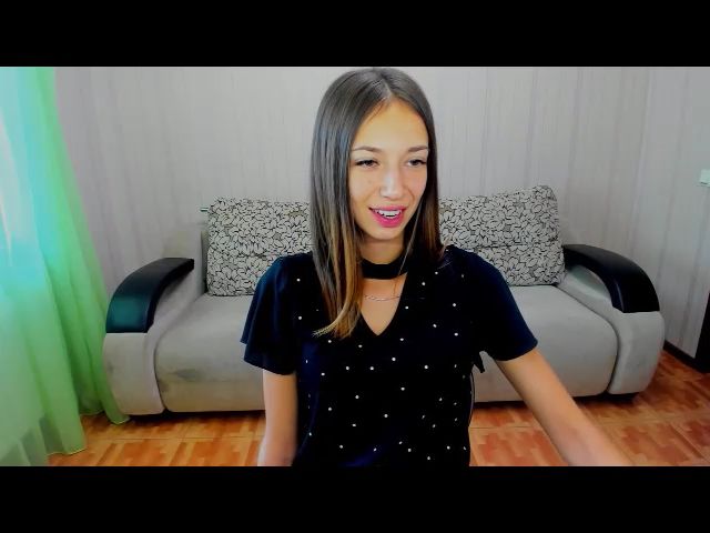 Live sex webcam photo for LucySlim #268890640