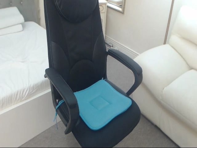 Live sex webcam photo for SexyFantasyBB #268894500