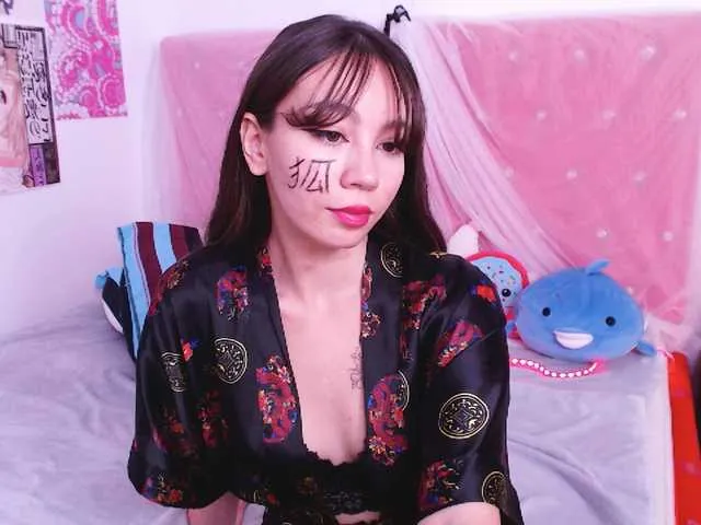 Live sex webcam photo for MelsiLui #288008213