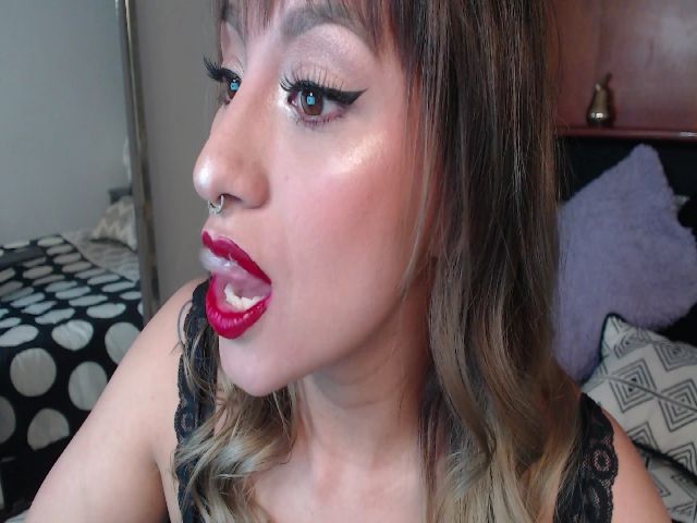 Live sex webcam photo for Moon_light__ #268901855