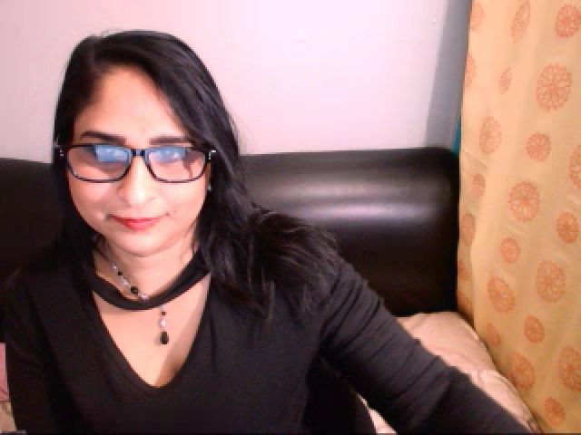 Live sex webcam photo for Indiakushy #268900540