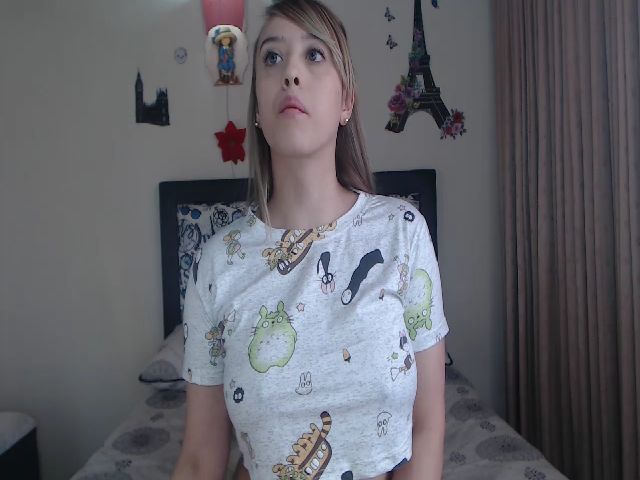 Live sex webcam photo for Lorycupcake20 #268902434