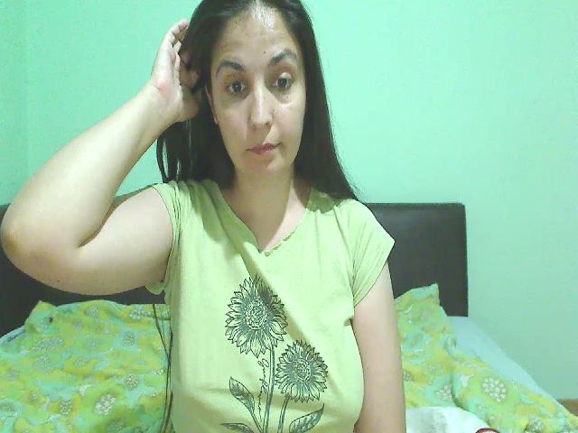 Live sex webcam photo for OneHotty #268902542