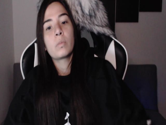Live sex webcam photo for LycanGirl #268886890