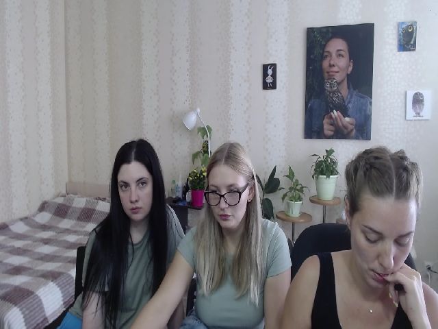 Live sex webcam photo for UrBlack_Kitty #268894605