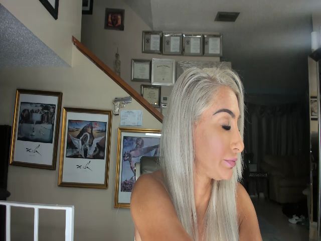 Live sex webcam photo for ADRIANA_FOX #268903576