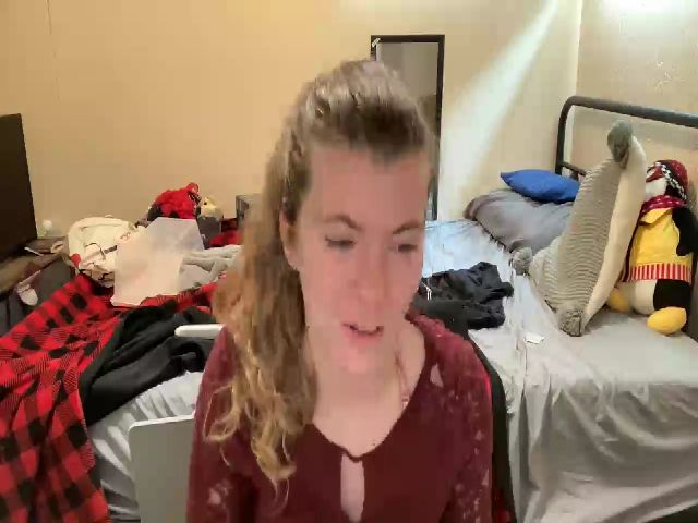 Live sex webcam photo for Trixiegirl3 #268895940