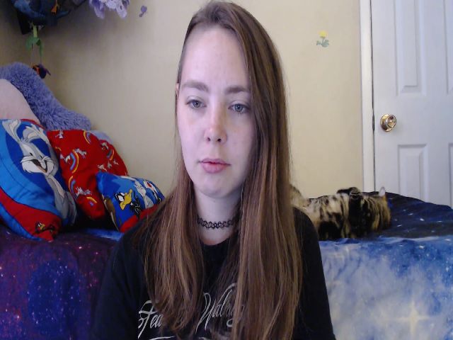 Live sex webcam photo for LilEmmy1999 #268899524