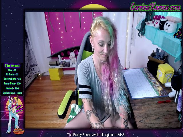 Live sex webcam photo for CorrinaKarma #268897101