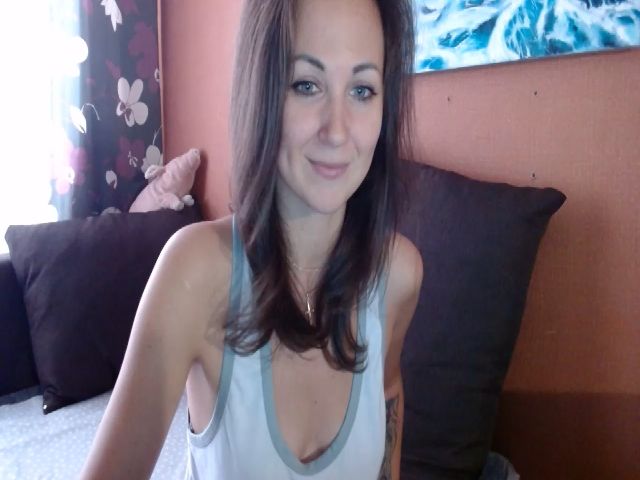 Live sex webcam photo for lisalisalisaa #268888675