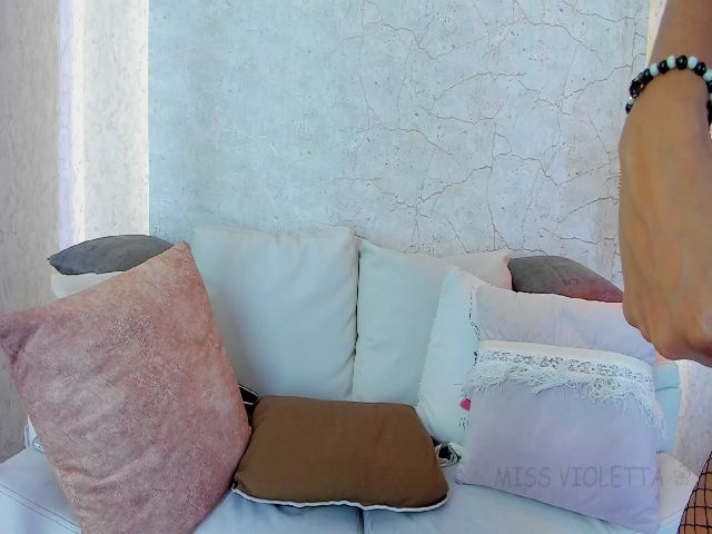 Live sex webcam photo for missvioleta #268892553