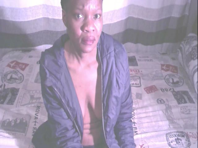 Live sex webcam photo for Sexybooty85 #268887303