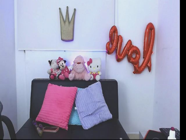 Live sex webcam photo for Arianna_sexyy #268894279