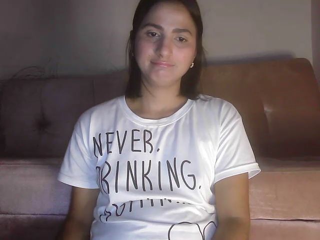 Live sex webcam photo for Sarita30 #268892043