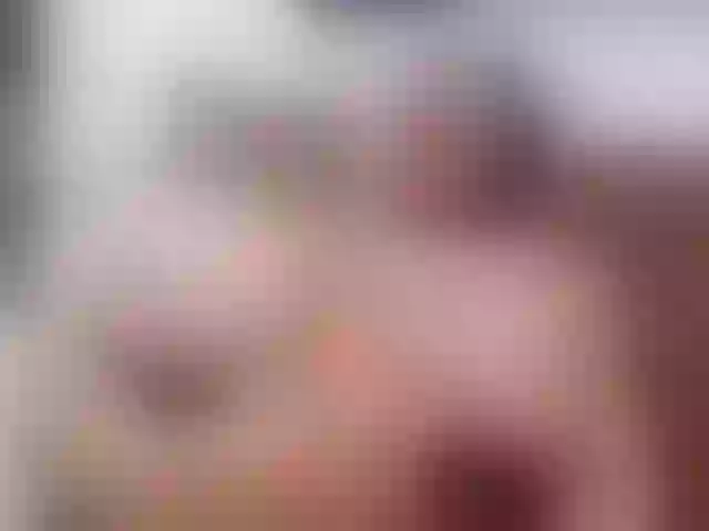 Live sex webcam photo for SaraReyes #268897869