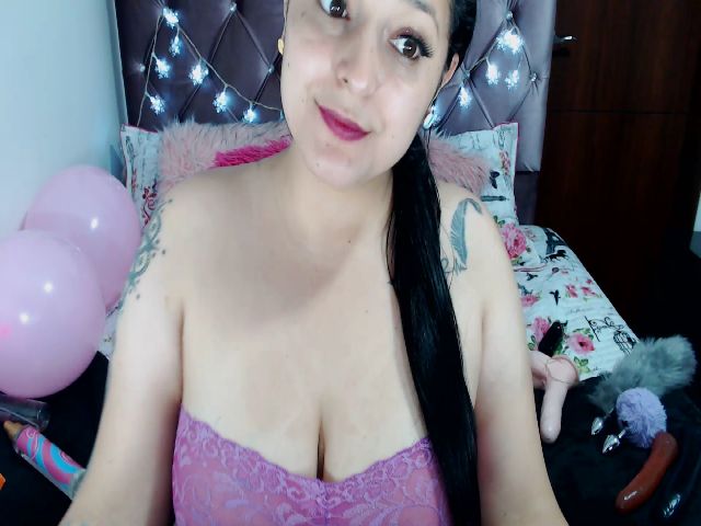 Live sex webcam photo for Samara_Sex #268889789