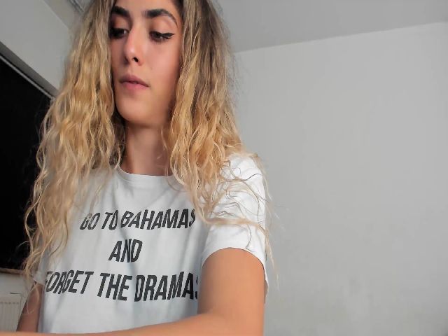 Live sex webcam photo for Goddeesss #268897110