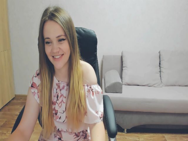 Live sex webcam photo for EllaAntares #268891241