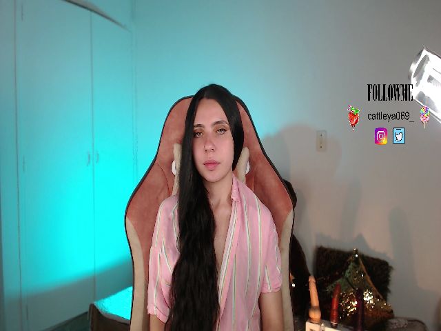 Live sex webcam photo for cattleya069 #268886446
