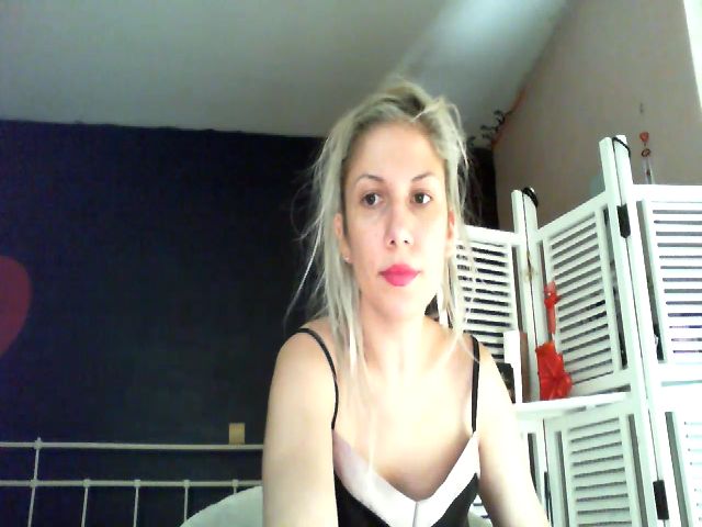 Live sex webcam photo for Marvel33 #268892660