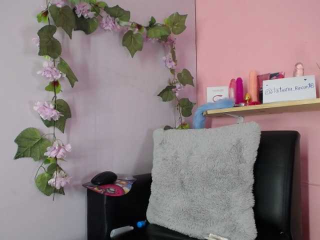 Live sex webcam photo for agataa #268885578