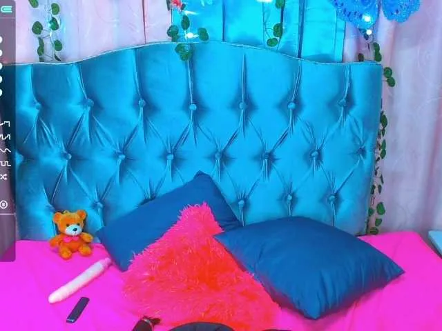 Live sex webcam photo for sweetledygirl #268885638