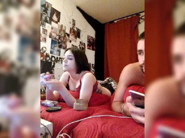 Live sex webcam photo for Lana69Curt21 #268897629