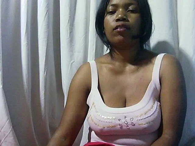 Live sex webcam photo for MIRANDAW #268897605