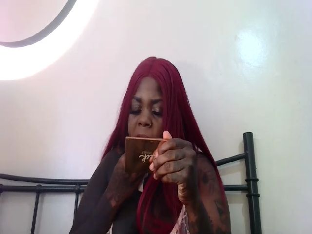 Live sex webcam photo for inkdchocolate #268896119