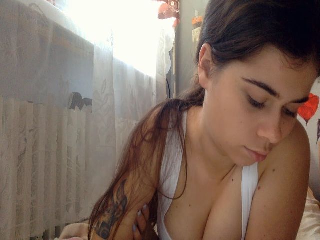 Live sex webcam photo for ShyGirl73 #268891220