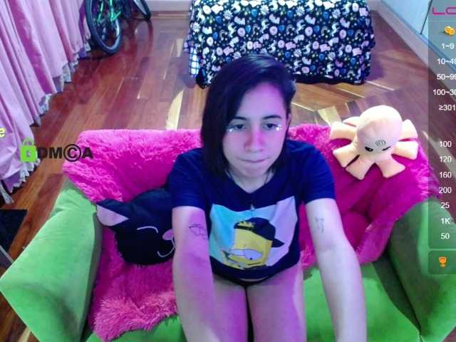 Live sex webcam photo for CamilaLee #268885337