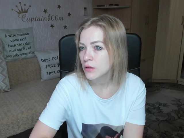 Live sex webcam photo for CherishSia #268910669