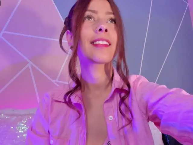 Live sex webcam photo for ErikaBenz #268904939