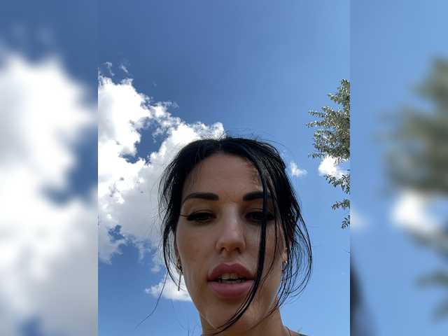 Live sex webcam photo for Nicol #268914111