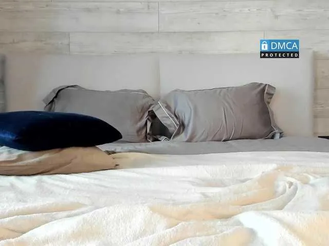 Live sex webcam photo for hotvik #268919402