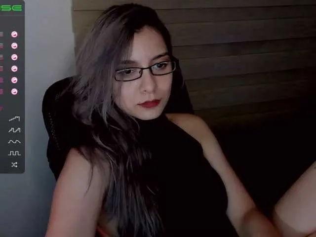 Live sex webcam photo for LilithMystic #268904616