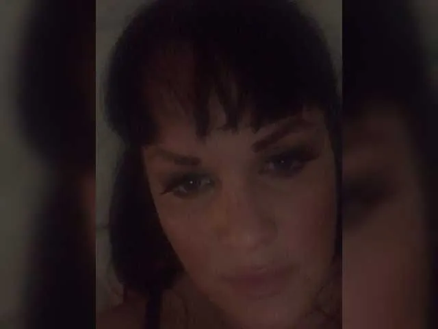 Live sex webcam photo for Lolaley #268914303