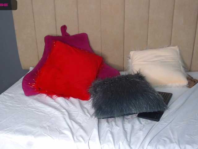 Live sex webcam photo for AliceLeroy #268920127