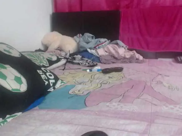 Live sex webcam photo for Daizy-cooper #268905202