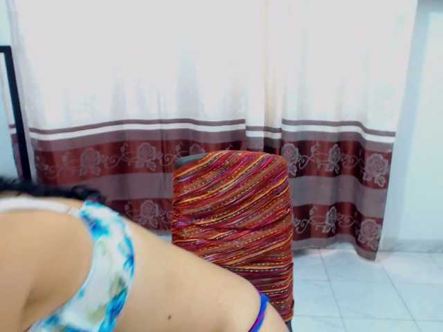 Live sex webcam photo for Coco4U #268920050