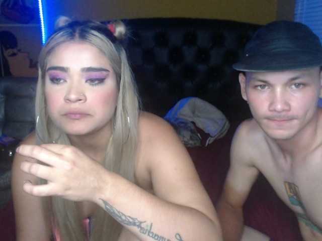 Live sex webcam photo for WONDERCOUPLEE #268904087