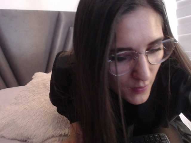 Live sex webcam photo for majo-20 #268920735