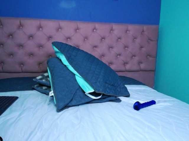 Live sex webcam photo for CharlloteWolf #268921282