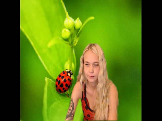 Live sex webcam photo for HappyAnna #268910828