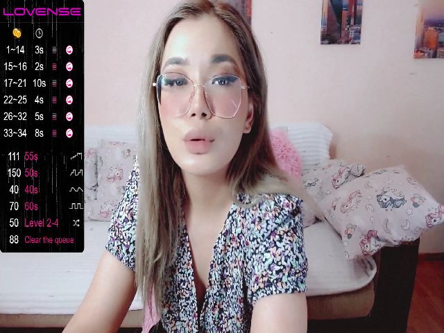 Live sex webcam photo for Ellaquality #268912523