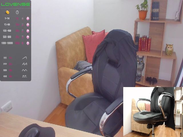 Live sex webcam photo for Kimberly_hot2 #268918843