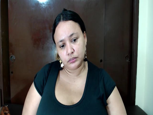 Live sex webcam photo for CrazyOnMe_ #268922357