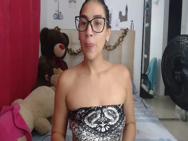 Live sex webcam photo for Mandy_berry1 #268907819