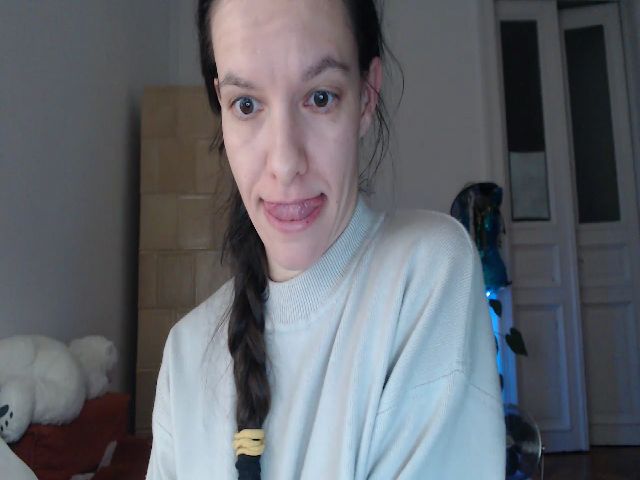 Live sex webcam photo for PetitePinkie #268925045